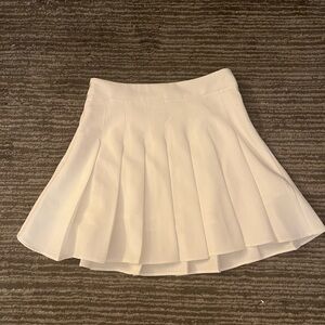 Cute White Pleated Skirt